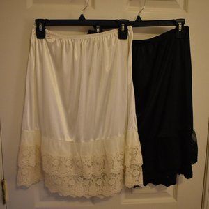 Set of two skirt extenders (Melody brand)